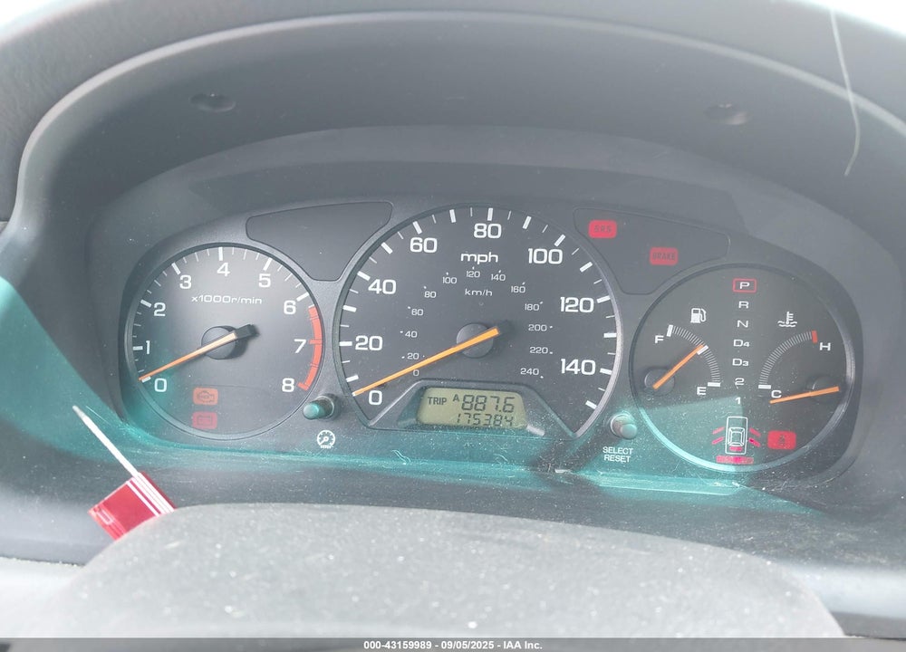2002 HONDA ACCORD 2.3 VP VIN: 1HGCF86682A092690