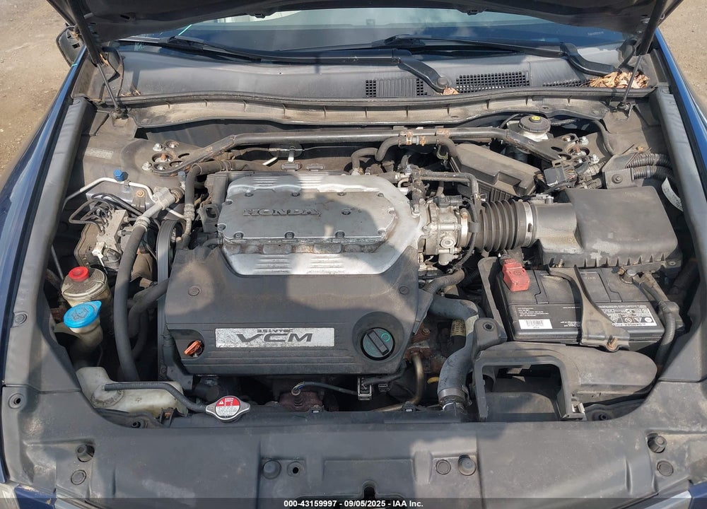 2009 HONDA ACCORD VIN: 1HGCP36839A022008