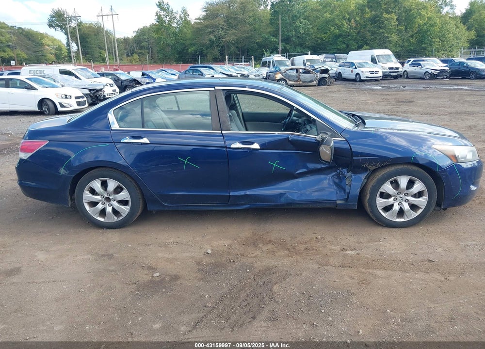2009 HONDA ACCORD VIN: 1HGCP36839A022008