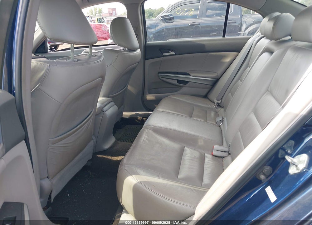 2009 HONDA ACCORD VIN: 1HGCP36839A022008