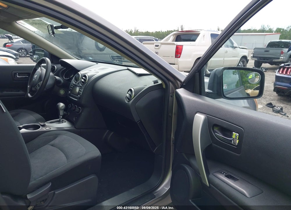 2013 NISSAN ROGUE VIN: JN8AS5MT8DW544320