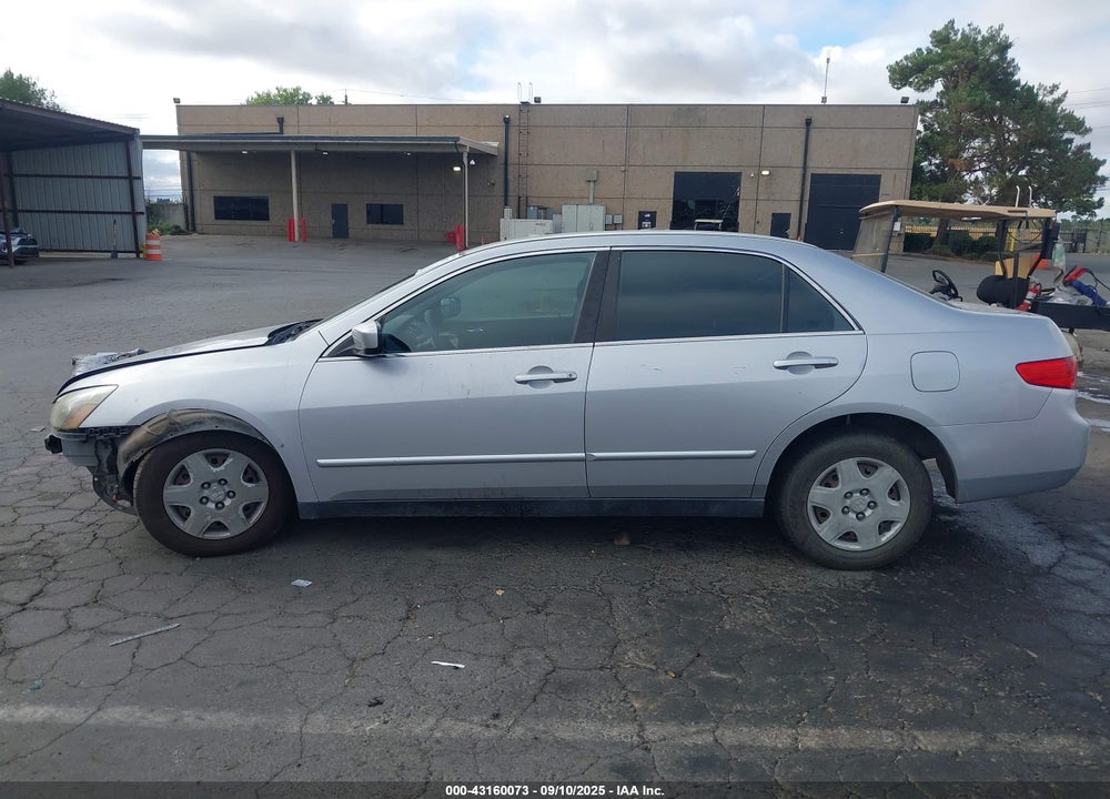 2005 HONDA ACCORD 2.4 LX VIN: JHMCM56465C005894
