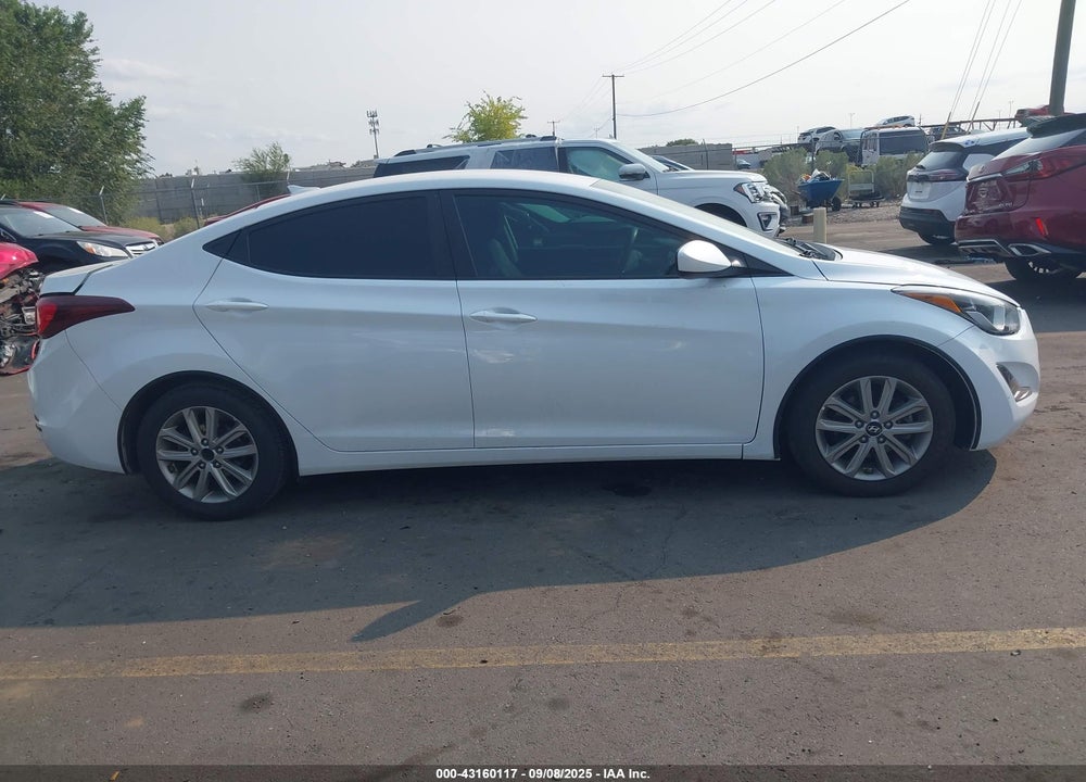 2016 HYUNDAI ELANTRA VIN: 5NPDH4AE9GH703265