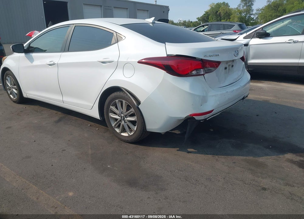 2016 HYUNDAI ELANTRA VIN: 5NPDH4AE9GH703265