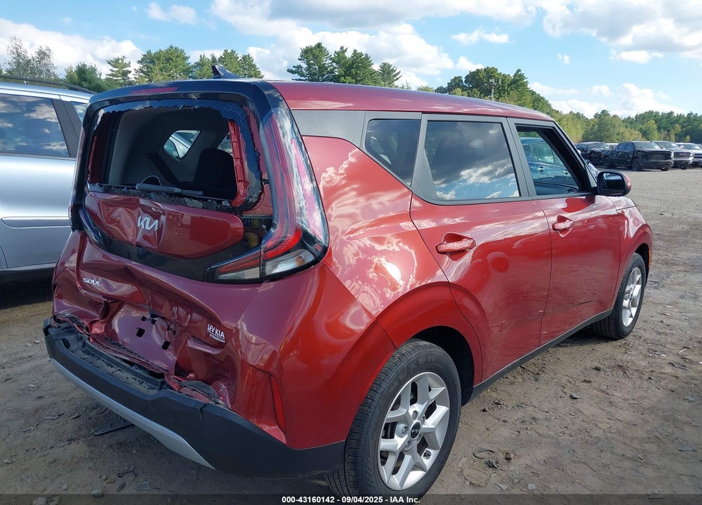 2023 KIA SOUL LX VIN: KNDJ23AU0P7877204