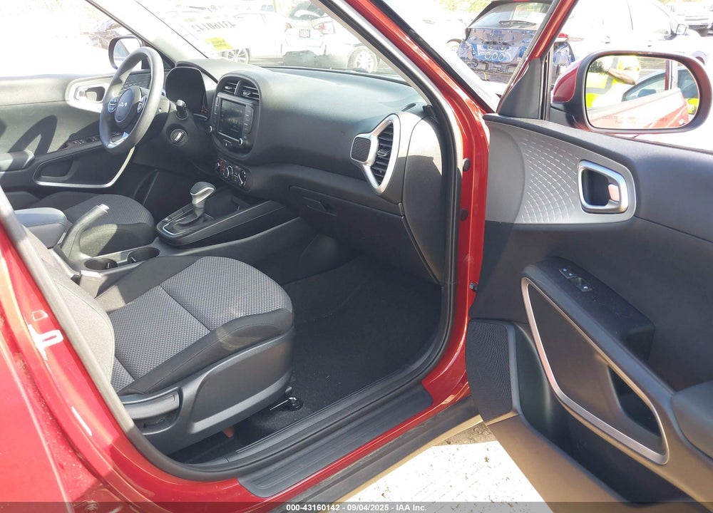 2023 KIA SOUL LX VIN: KNDJ23AU0P7877204
