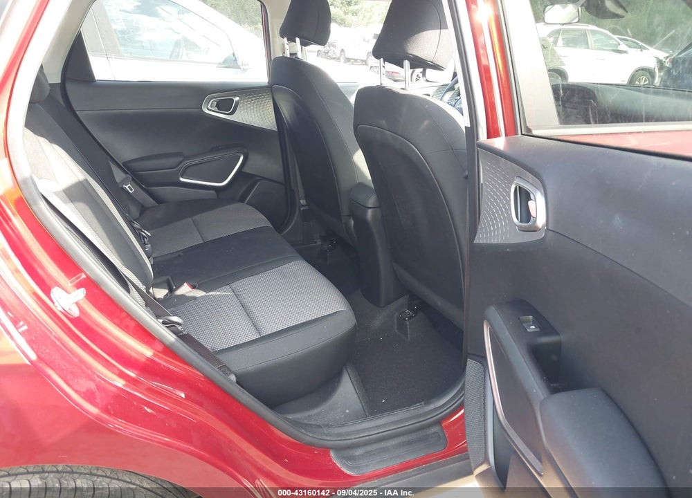 2023 KIA SOUL LX VIN: KNDJ23AU0P7877204