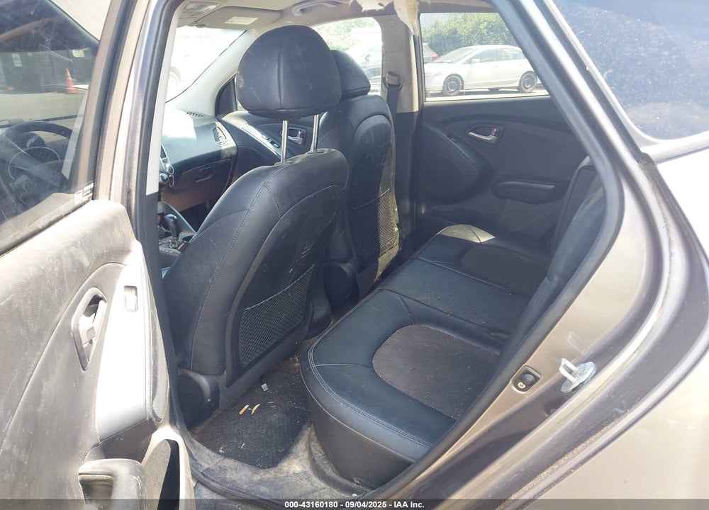 2012 HYUNDAI TUCSON GLS VIN: KM8JU3AC8CU460874