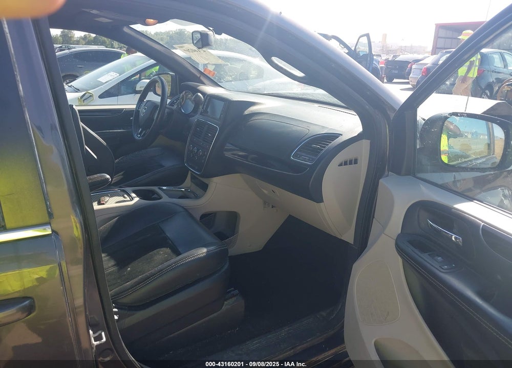 2017 DODGE GRAND CARAVAN SXT VIN: 2C4RDGCG5HR672280