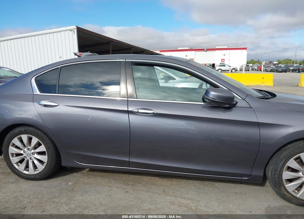 2015 HONDA ACCORD VIN: 1HGCR2F87FA073401
