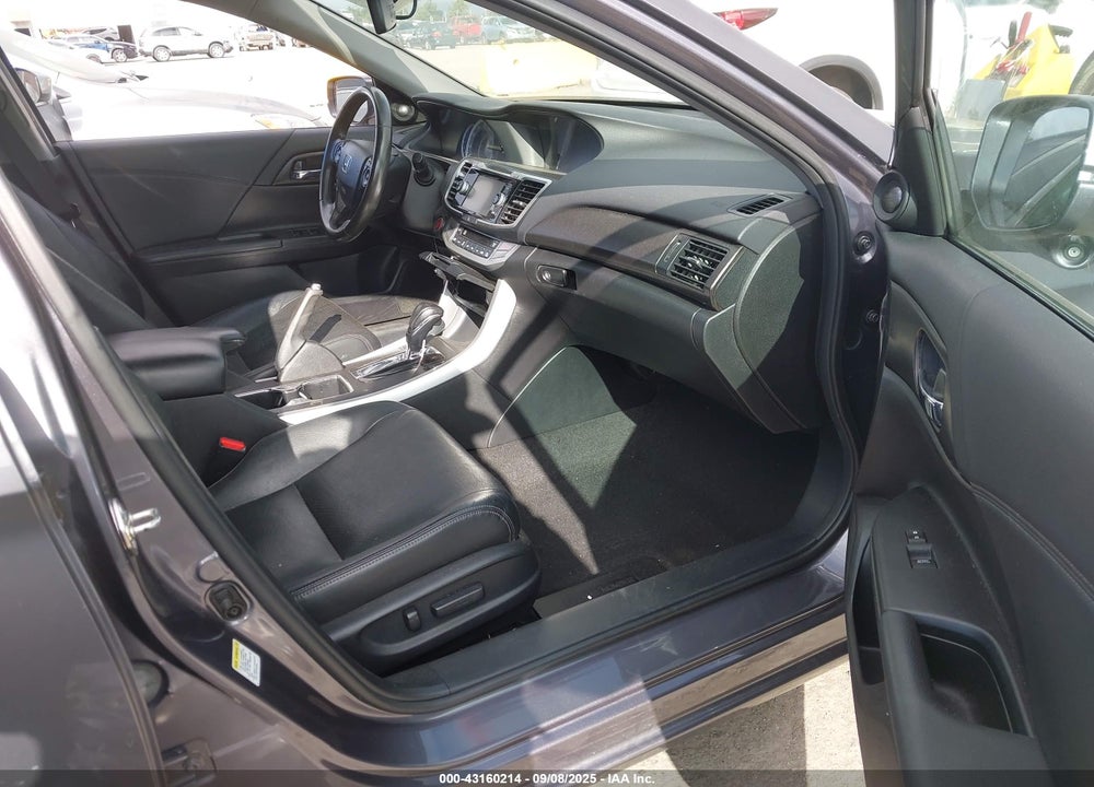 2015 HONDA ACCORD VIN: 1HGCR2F87FA073401