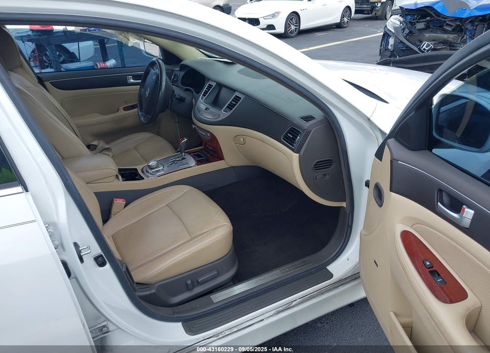 2012 HYUNDAI GENESIS VIN: KMHGC4DD9CU189721