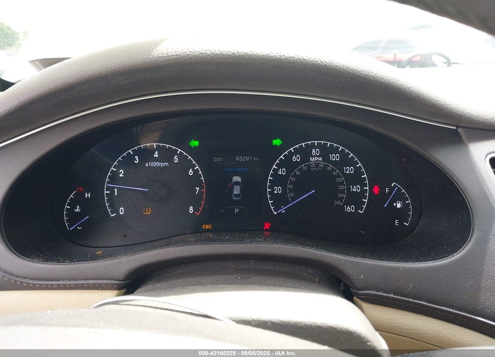 2012 HYUNDAI GENESIS VIN: KMHGC4DD9CU189721