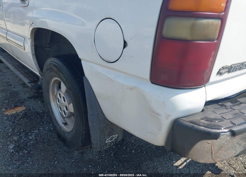2001 CHEVROLET TAHOE LT VIN: 1GNEK13T31R196774