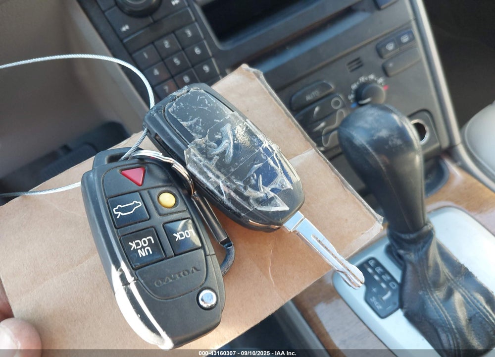 2006 VOLVO XC90 2.5T VIN: YV4CY592361259069