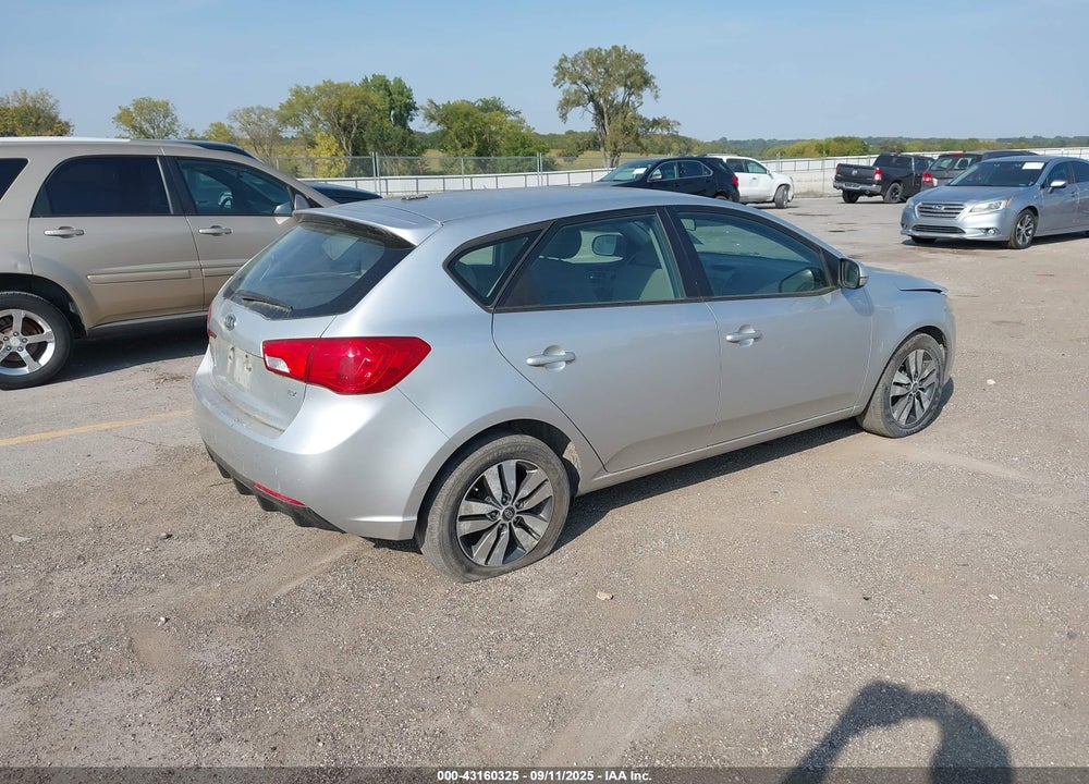 2013 KIA FORTE VIN: KNAFU5A25D5742833