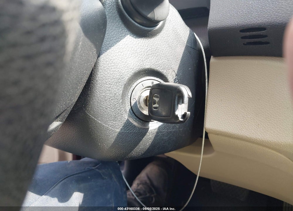 2016 HONDA ACCORD VIN: 1HGCR2F33GA098964