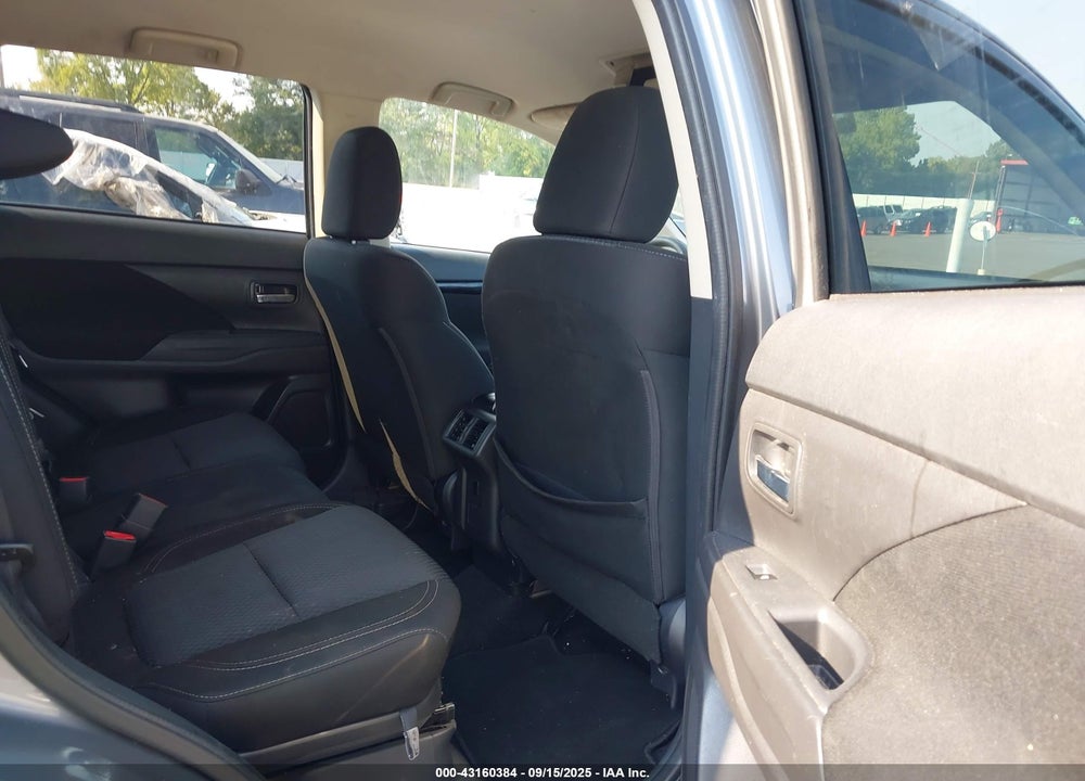 2020 MITSUBISHI OUTLANDER VIN: JA4AD2A31LZ039753