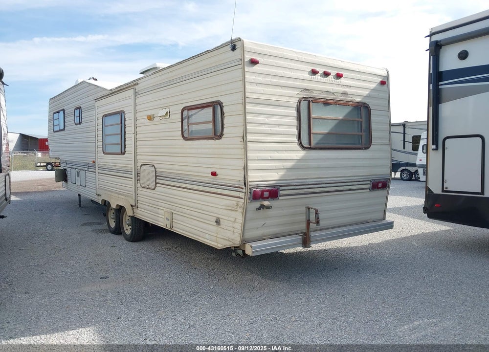 1988 NU-WA HITCHHIKER 5TH WHEEL TRAVEL TRAILER VIN: 1NW32HR04JA041233