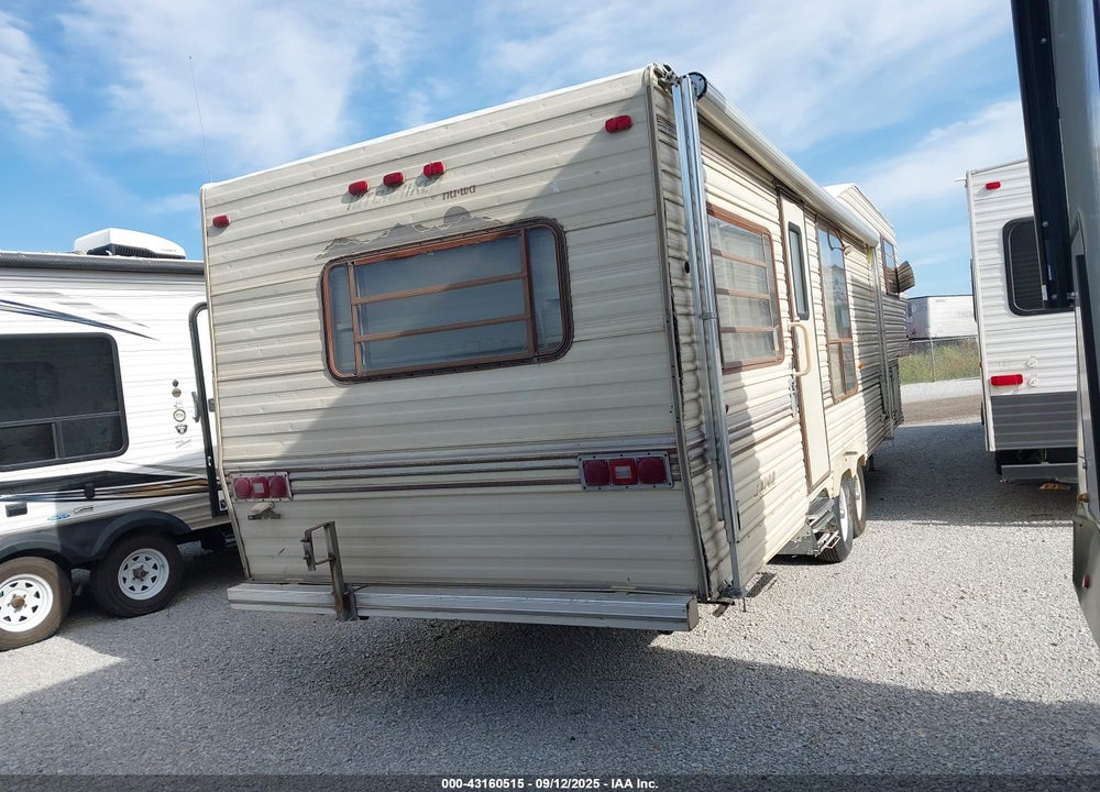 1988 NU-WA HITCHHIKER 5TH WHEEL TRAVEL TRAILER VIN: 1NW32HR04JA041233