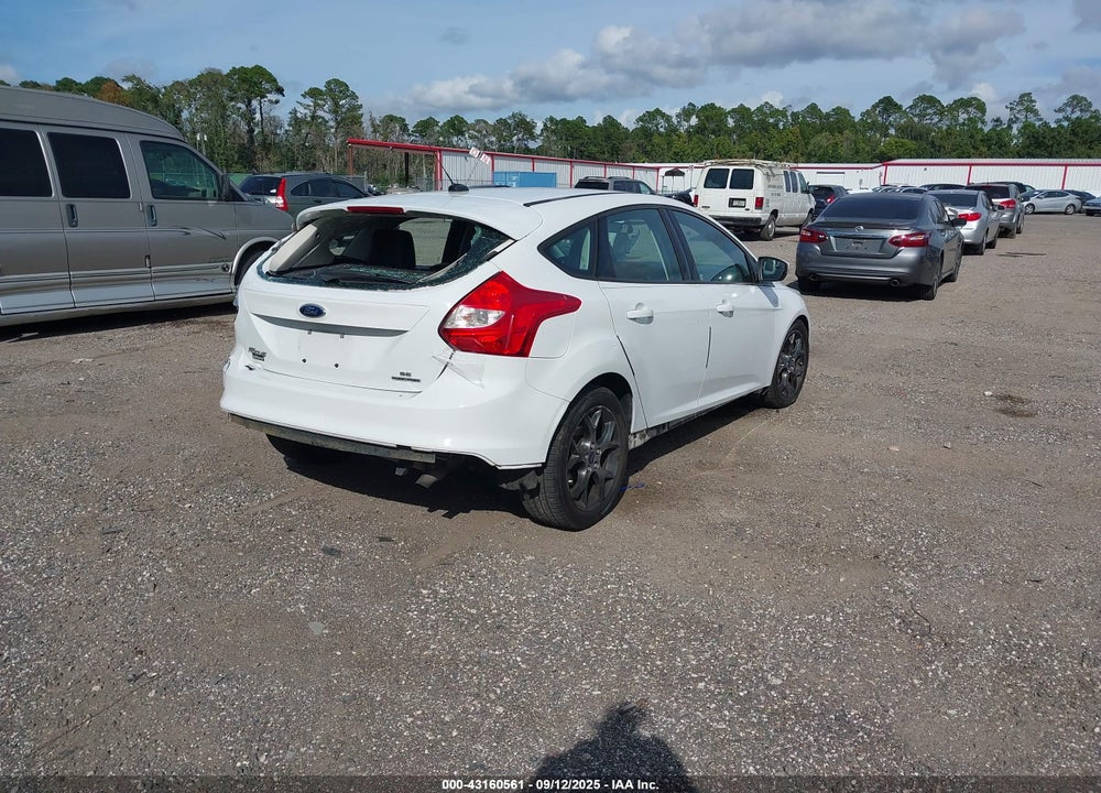 2014 FORD FOCUS SE VIN: 1FADP3K29EL302587