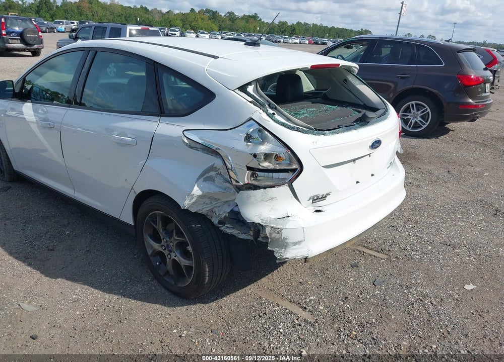 2014 FORD FOCUS SE VIN: 1FADP3K29EL302587