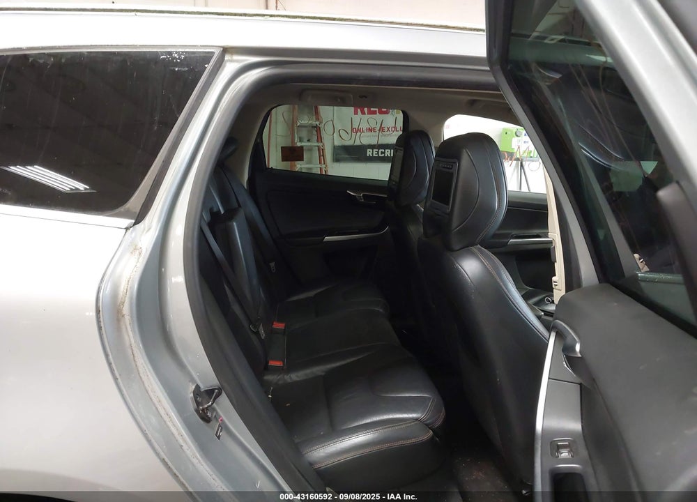 2010 VOLVO XC60 VIN: YV4992DZ8A2064596