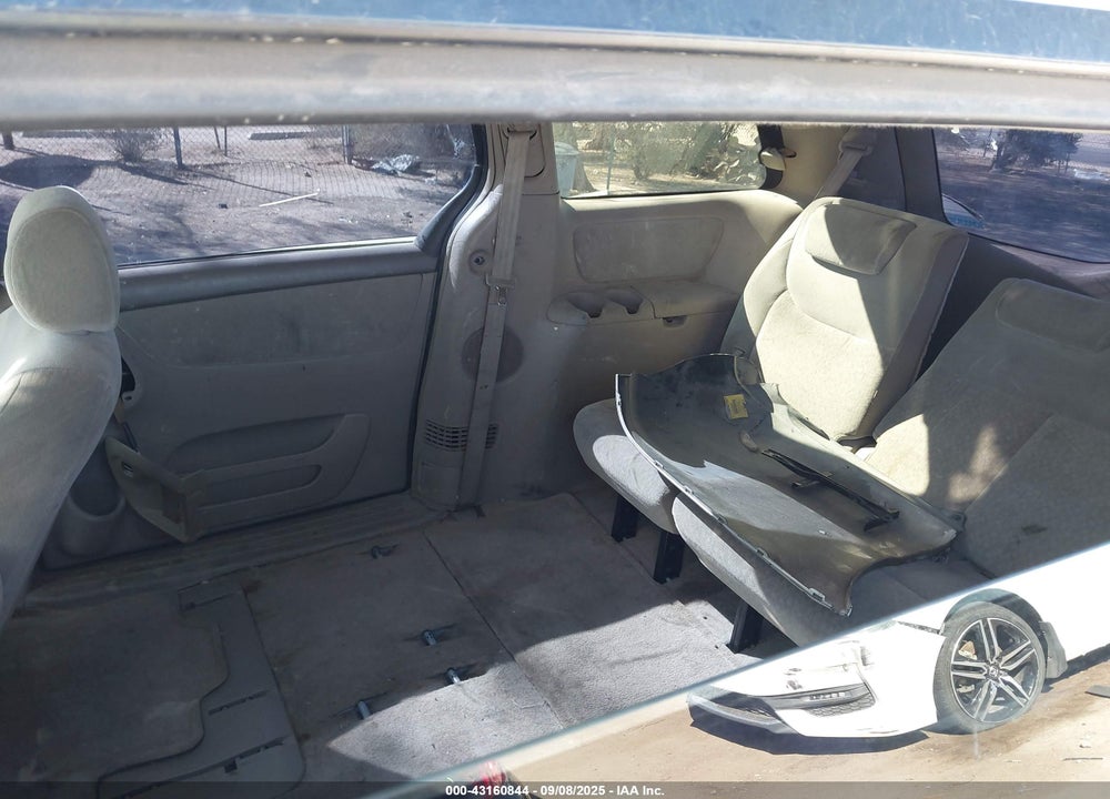 2005 TOYOTA SIENNA CE VIN: 5TDZA23C25S298853