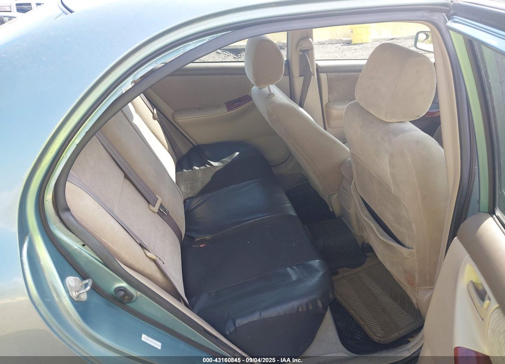 2005 TOYOTA COROLLA LE VIN: 1NXBR32E05Z384673