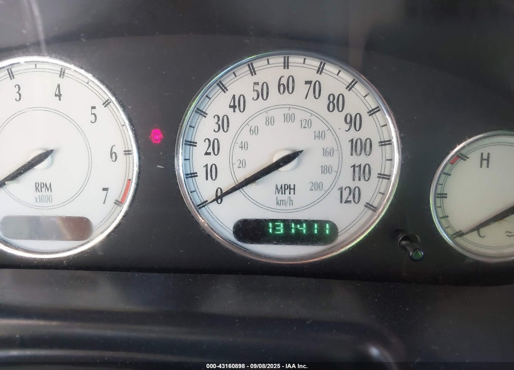 2000 CHRYSLER LHS VIN: 2C3HC56G7YH102239
