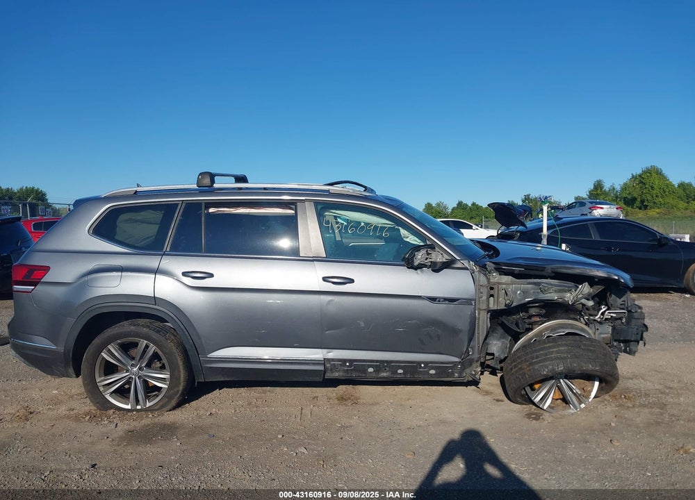 2019 VOLKSWAGEN ATLAS VIN: 1V2XR2CA7KC577936