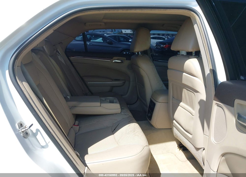 2011 CHRYSLER 300 VIN: 2C3CA5CG5BH537238