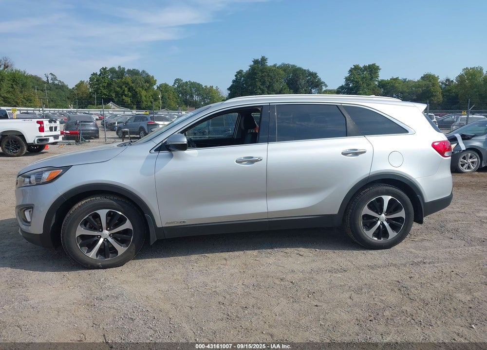 2016 KIA SORENTO VIN: 5XYPHDA57GG117510