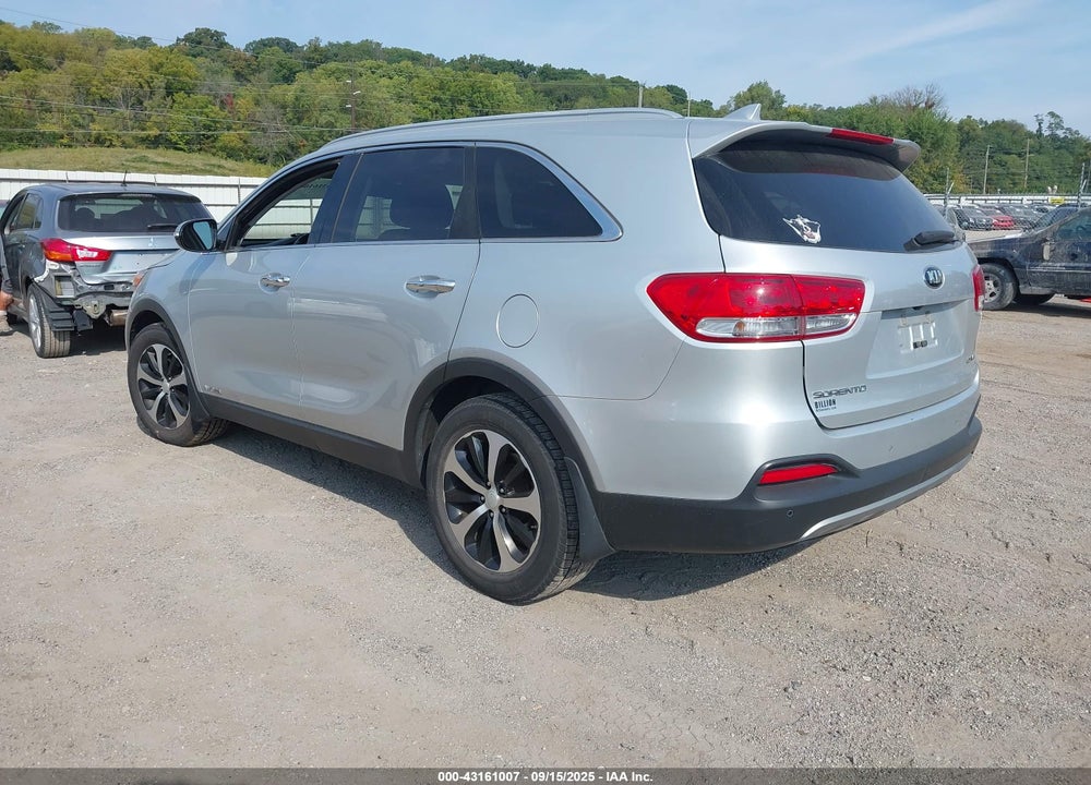 2016 KIA SORENTO VIN: 5XYPHDA57GG117510