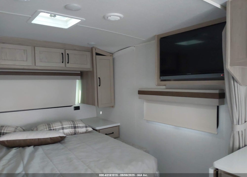 2024 FOREST RIVER MINI LITE 2109S TRAVEL TRAILER VIN: 4X4TRLW23RD460315
