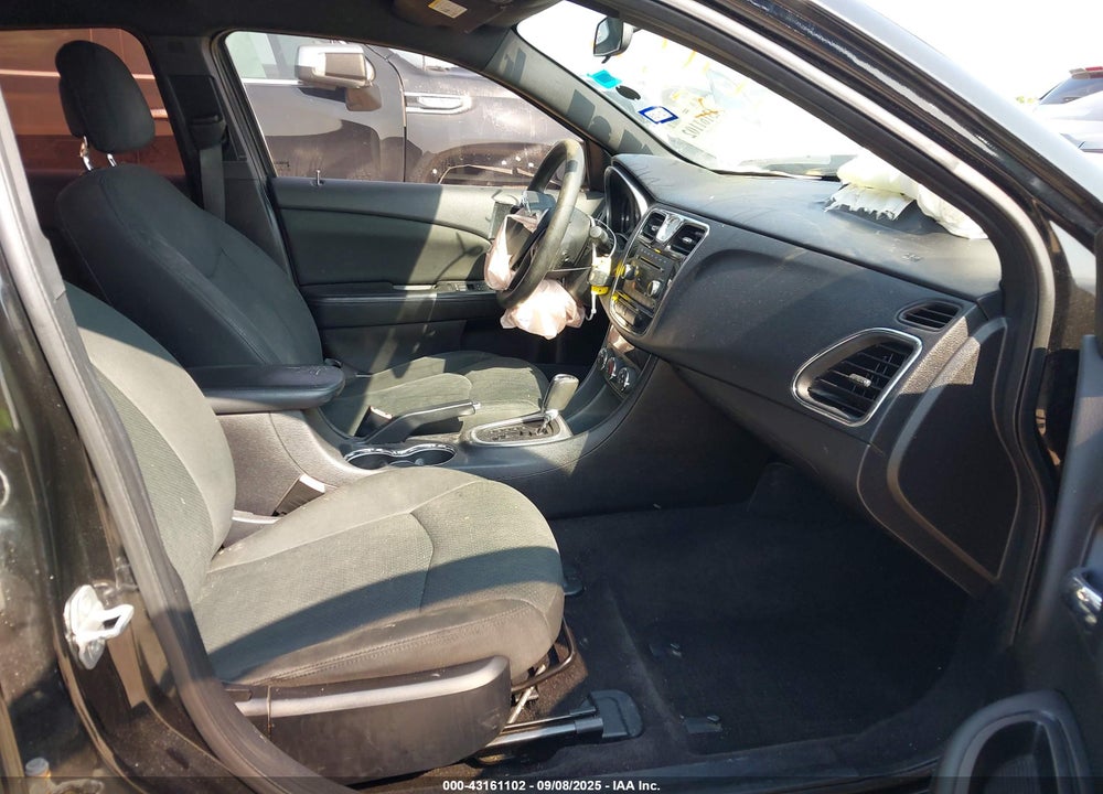 2012 CHRYSLER 200 VIN: 1C3CCBAB9CN104790