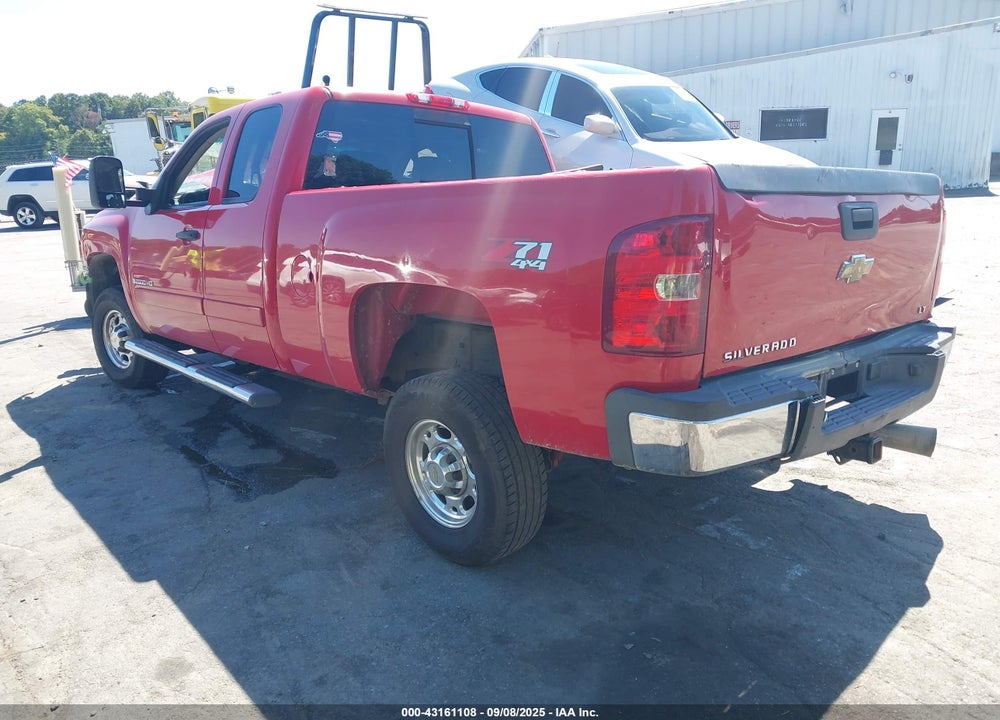 2007 CHEVROLET SILVERADO 2500HD K2500 HEAVY DUTY VIN: 1GCHK29677E587357