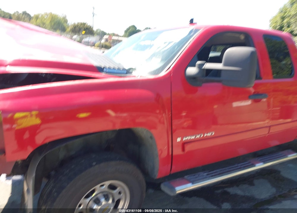 2007 CHEVROLET SILVERADO 2500HD K2500 HEAVY DUTY VIN: 1GCHK29677E587357
