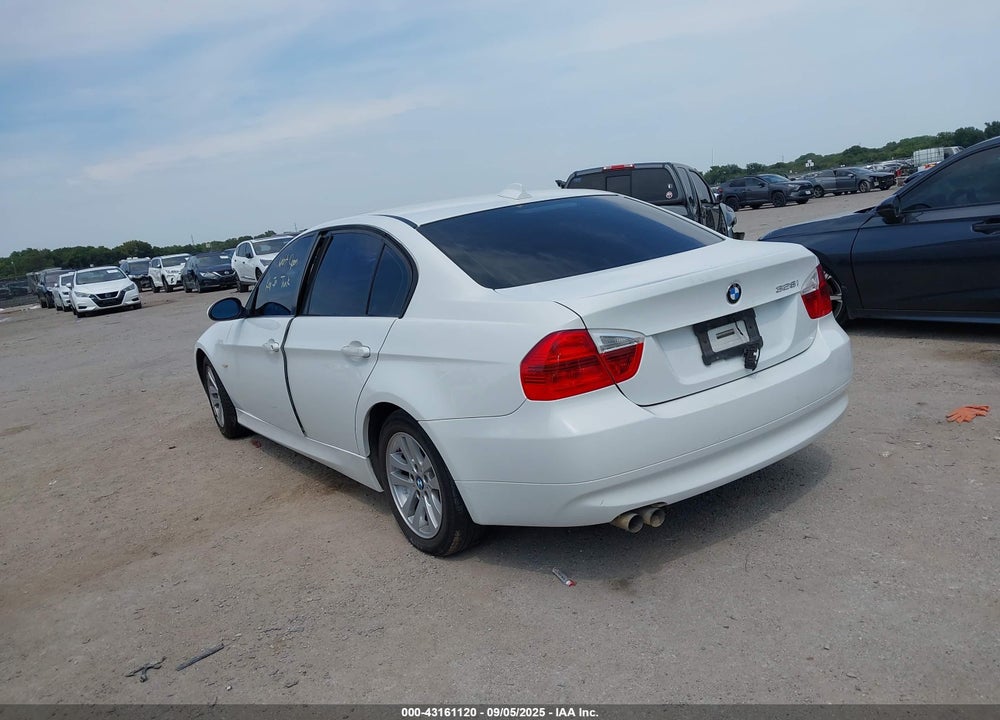 2007 BMW 3 SERIES VIN: WBAVA33517KX79562
