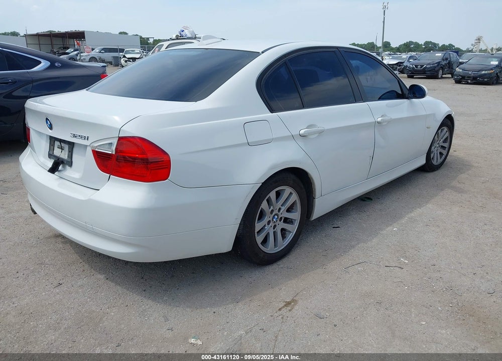 2007 BMW 3 SERIES VIN: WBAVA33517KX79562