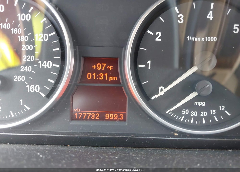 2007 BMW 3 SERIES VIN: WBAVA33517KX79562