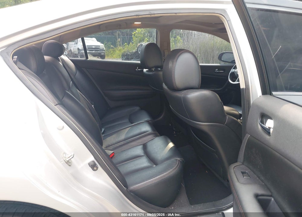 2013 NISSAN MAXIMA VIN: 1N4AA5AP5DC820885
