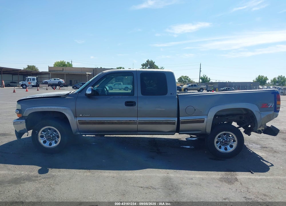 2000 CHEVROLET SILVERADO 1500 LS VIN: 2GCEK19TXY1240093