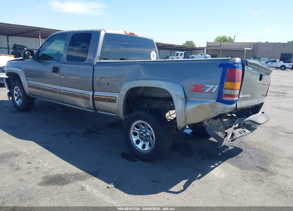 2000 CHEVROLET SILVERADO 1500 LS VIN: 2GCEK19TXY1240093