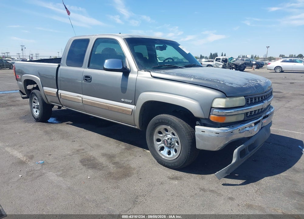 2000 CHEVROLET SILVERADO 1500 LS VIN: 2GCEK19TXY1240093