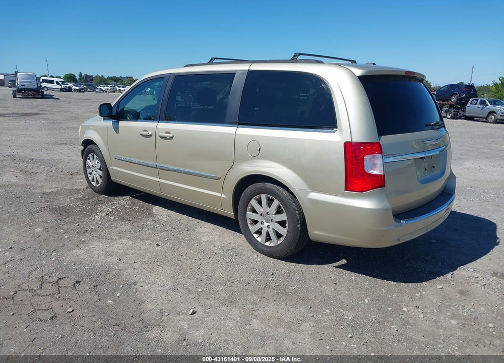 2012 CHRYSLER TOWN & COUNTRY VIN: 2C4RC1CG9CR124582