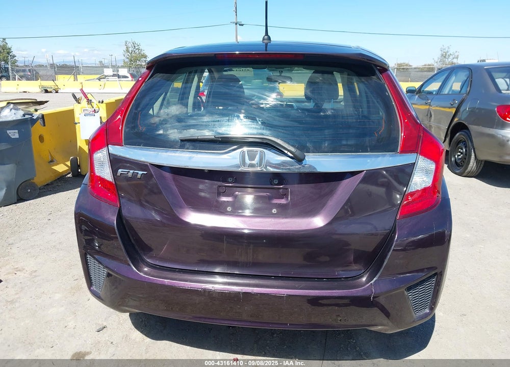 2015 HONDA FIT VIN: 3HGGK5H86FM750686