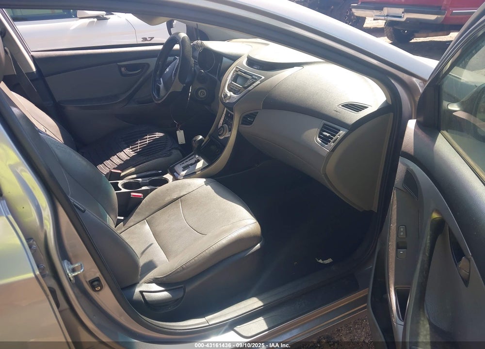 2011 HYUNDAI ELANTRA VIN: KMHDH4AE7BU122518