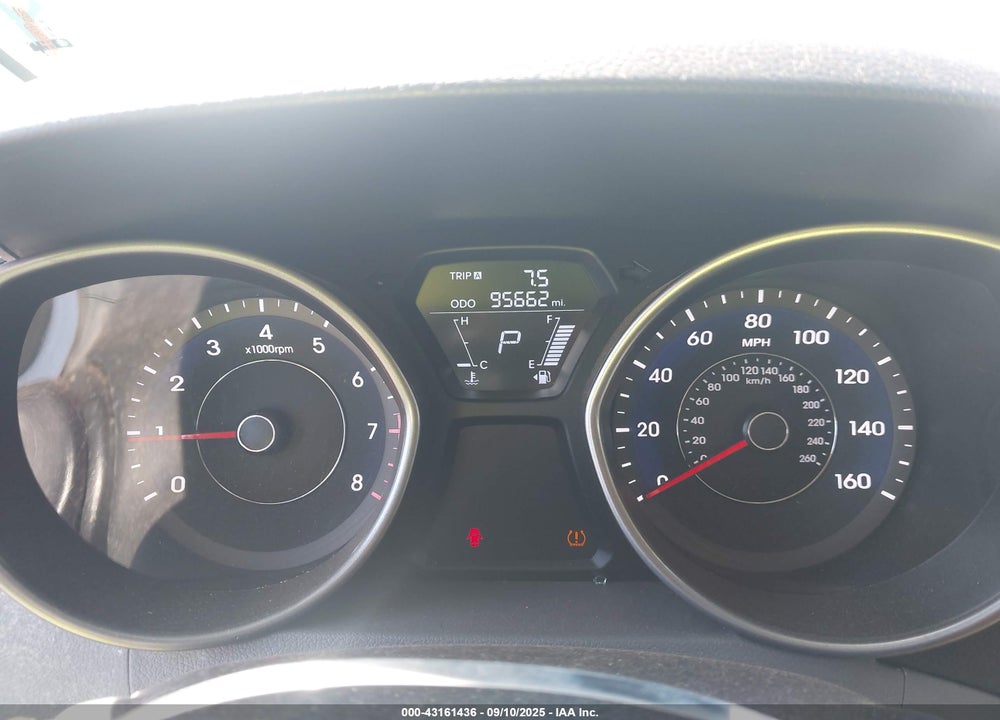 2011 HYUNDAI ELANTRA VIN: KMHDH4AE7BU122518