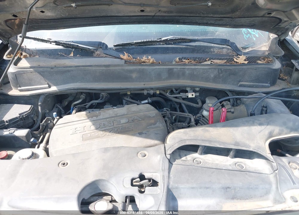 2011 HONDA PILOT VIN: 5FNYF3H45BB043828